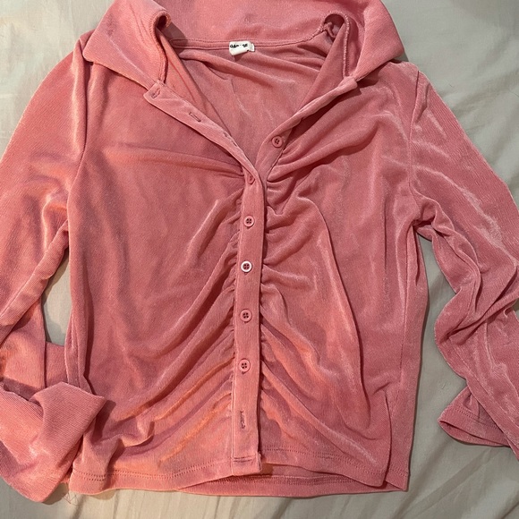 SOLD BUNDLE OF TOPS!!! (16) - Picture 15 of 16